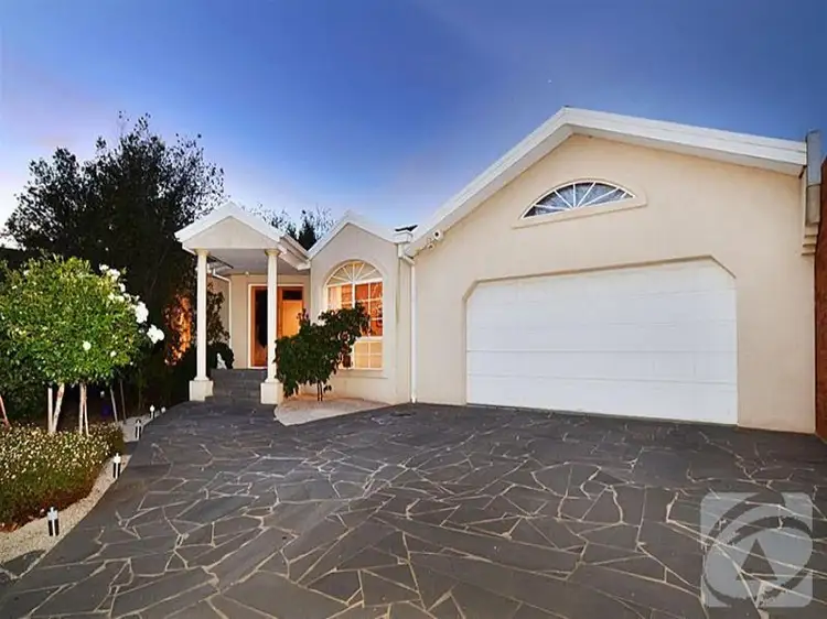 7 Dryburgh Place, Hillside VIC 3037