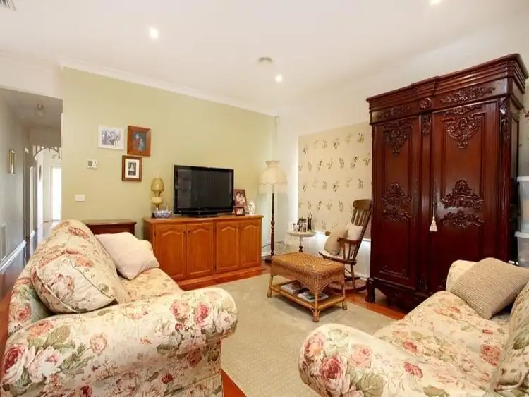 Fifth view of Homely house listing, 7 Barton Road, Burnside Heights VIC 3023