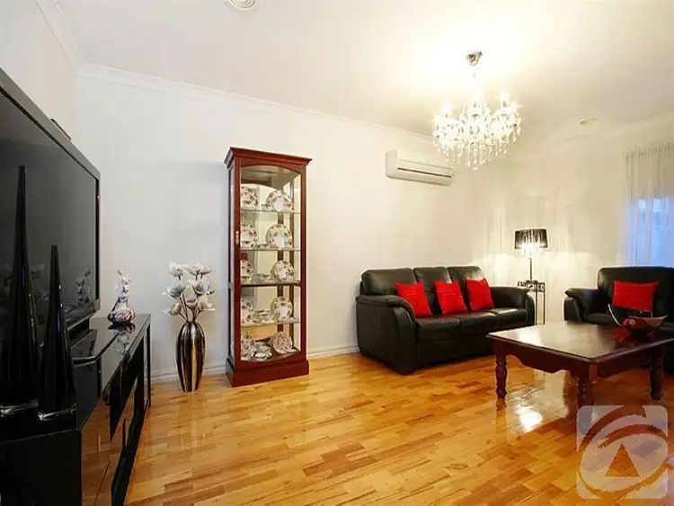 Sixth view of Homely unit listing, 4 Marylou Court, Delahey VIC 3037