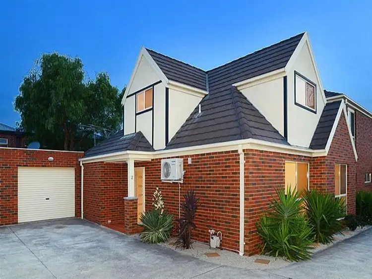 2/14 Buckingham Street, Sydenham VIC 3037