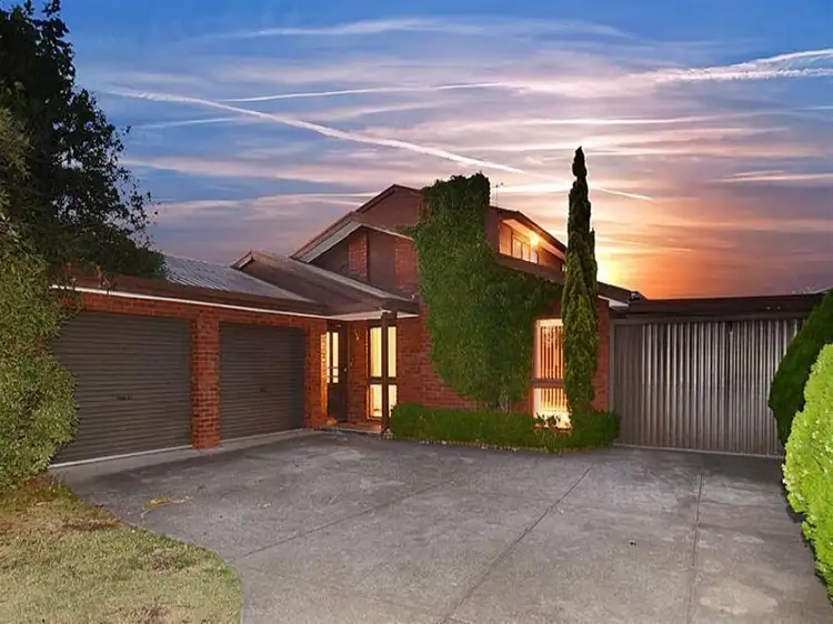14 Parmelia Drive, Taylors Lakes VIC 3038