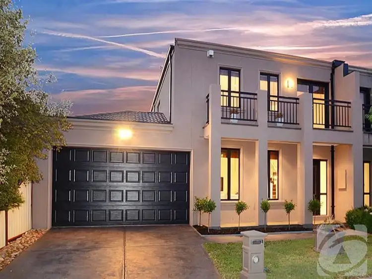 3 Robina Road, Sydenham VIC 3037