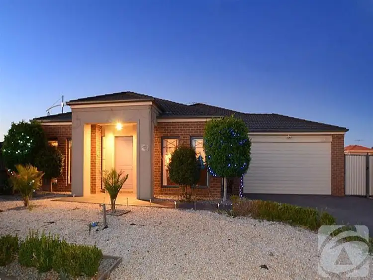 11 Rockland Court, Taylors Hill VIC 3037