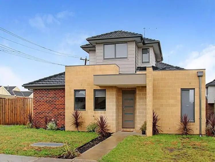 1/28 Buckingham Street, Sydenham VIC 3037