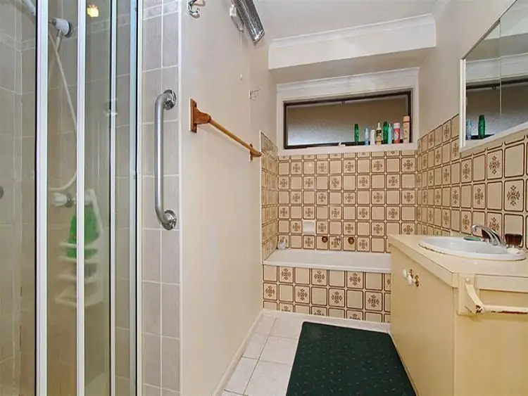 Seventh view of Homely house listing, 34 Concord Circuit, Albanvale VIC 3021