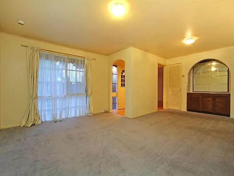 Fifth view of Homely house listing, 8 Mallacoota Court, Taylors Lakes VIC 3038