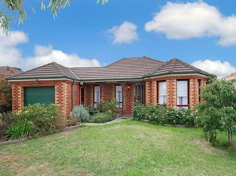 2 Anakie Walk, Delahey VIC 3037