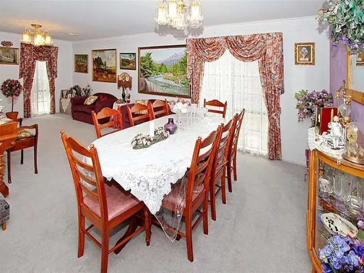 Seventh view of Homely house listing, 4 Station Master Close, Sydenham VIC 3037