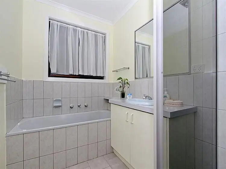 Fifth view of Homely unit listing, 2/8 Pilain Crescent, Keilor Downs VIC 3038