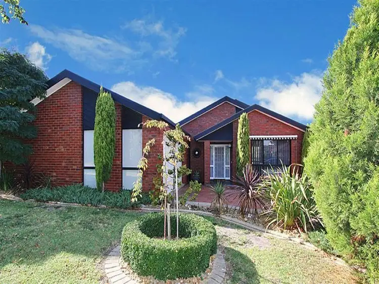 4 Queens Parade, Hillside VIC 3037