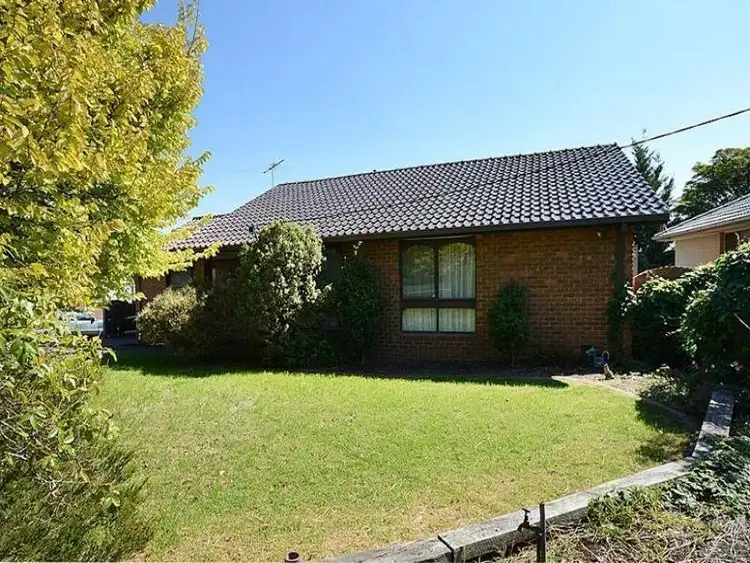 16 Patterson Avenue, Keilor VIC 3036