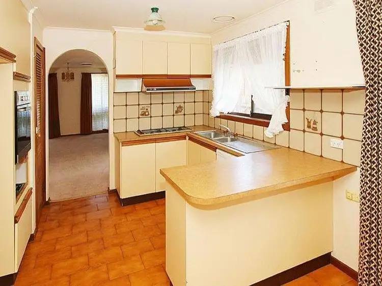 Fifth view of Homely house listing, 2 Morris Drive, Keilor Downs VIC 3038