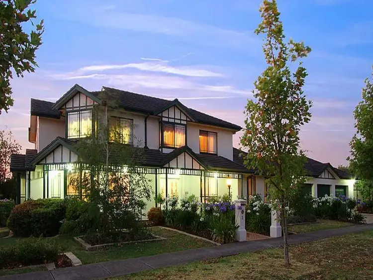3 The Regency, Hillside VIC 3037