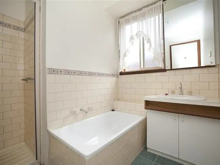 Seventh view of Homely house listing, 33 Angourie Crescent, Taylors Lakes VIC 3038