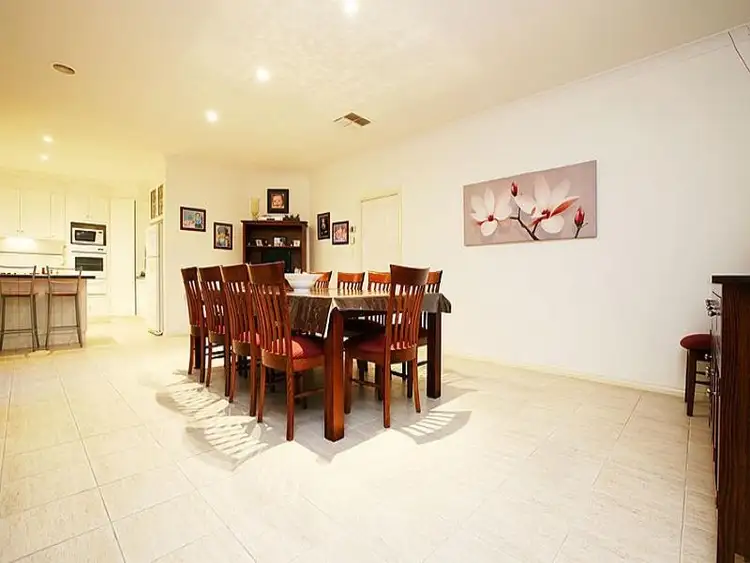 Fifth view of Homely house listing, 4 Renae Way, Sydenham VIC 3037