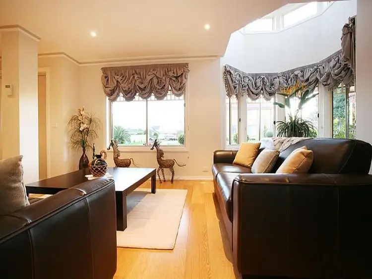 Fifth view of Homely house listing, 31 Wakelin Crescent, Taylors Lakes VIC 3038