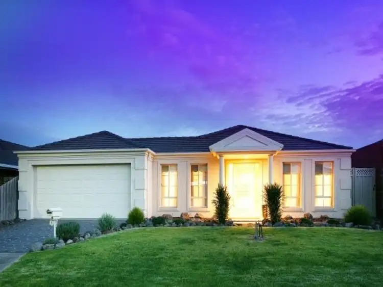 9 Tamora Way, Sydenham VIC 3037
