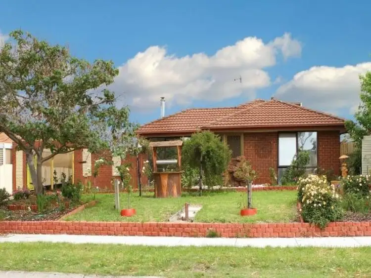 9 Milligan Parade, Sydenham VIC 3037