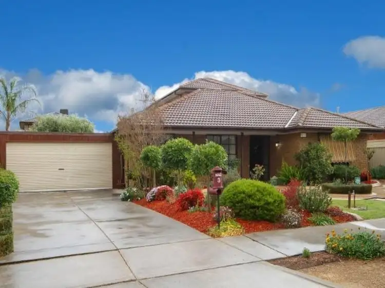 3 Morris Drive, Keilor Downs VIC 3038