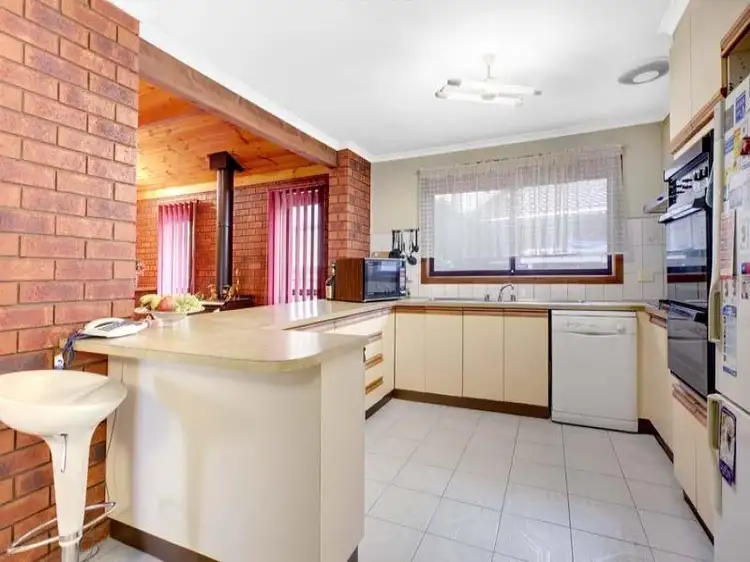 Fourth view of Homely house listing, 2 Ajax Close, Keilor Downs VIC 3038