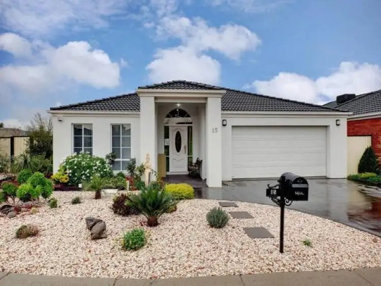 15 Webbs Avenue, Taylors Hill VIC 3037