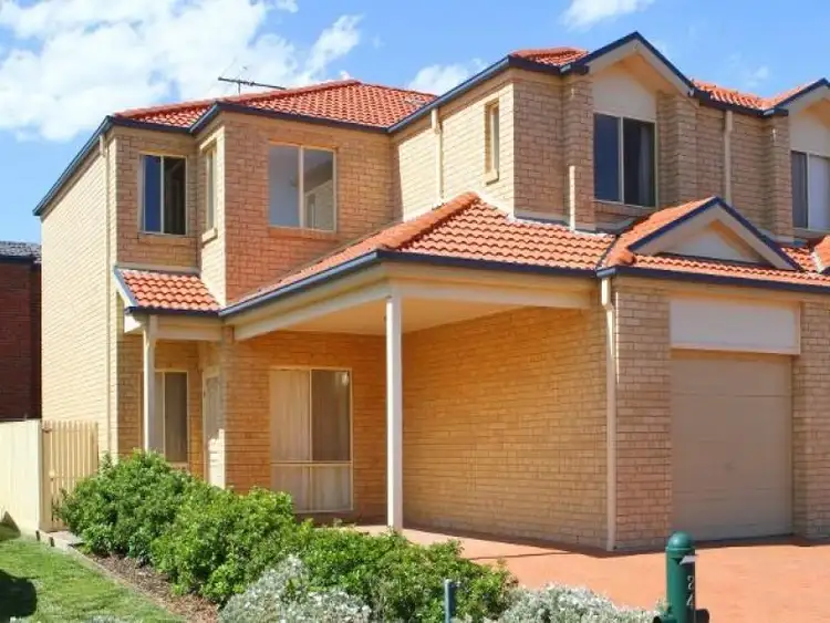 24 Amberlea Circuit, Taylors Hill VIC 3037