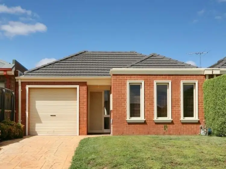 2/3 Padula Court, Hillside VIC 3037