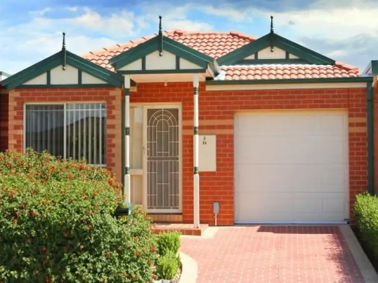 2/31 Jade Way, Hillside VIC 3037