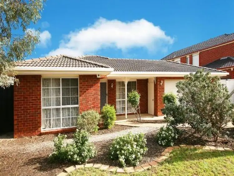 31 Boberrit Wynd, Sydenham VIC 3037