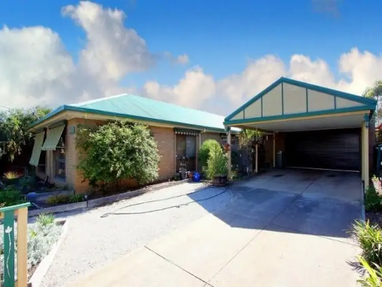 15 Carrington Street, Sydenham VIC 3037