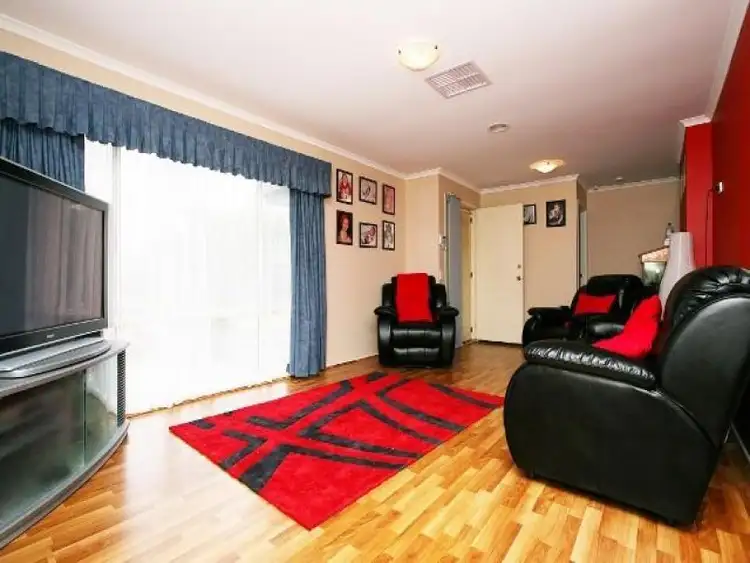 Sixth view of Homely house listing, 2 Forsyth Close, Burnside VIC 3023