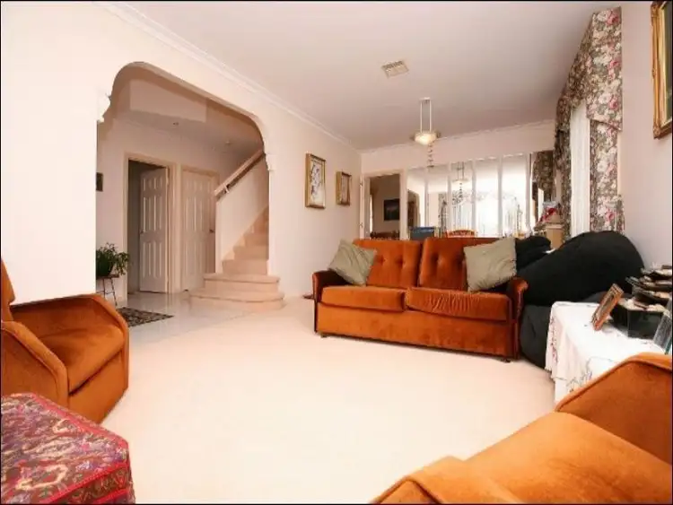 Seventh view of Homely house listing, 33 Cynthia Court, Hillside VIC 3037