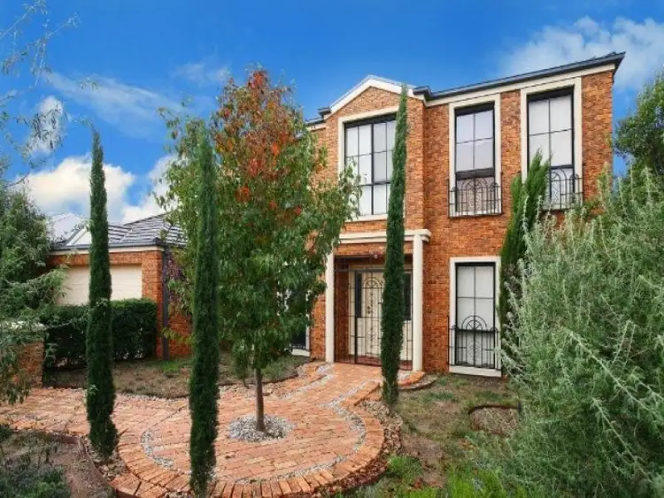 9 Burnley Grove, Taylors Hill VIC 3037