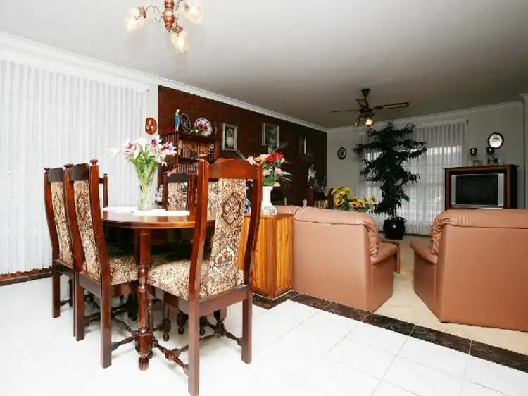 Fourth view of Homely house listing, 37 Shakespeare Drive, Delahey VIC 3037