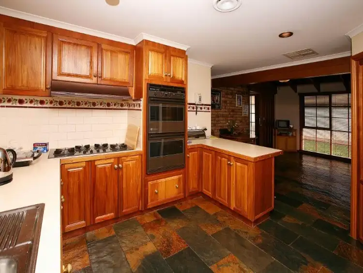 Fourth view of Homely house listing, 2 Rainbow Court, Taylors Lakes VIC 3038