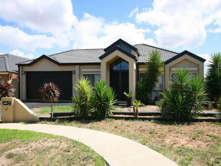 47 Park Lane, Taylors Hill VIC 3037