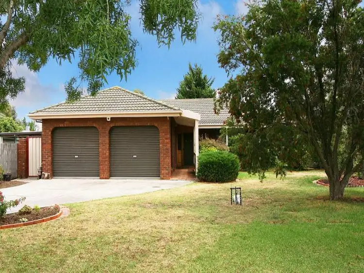 Second view of Homely house listing, 4 Cromer Place, Keilor Downs VIC 3038