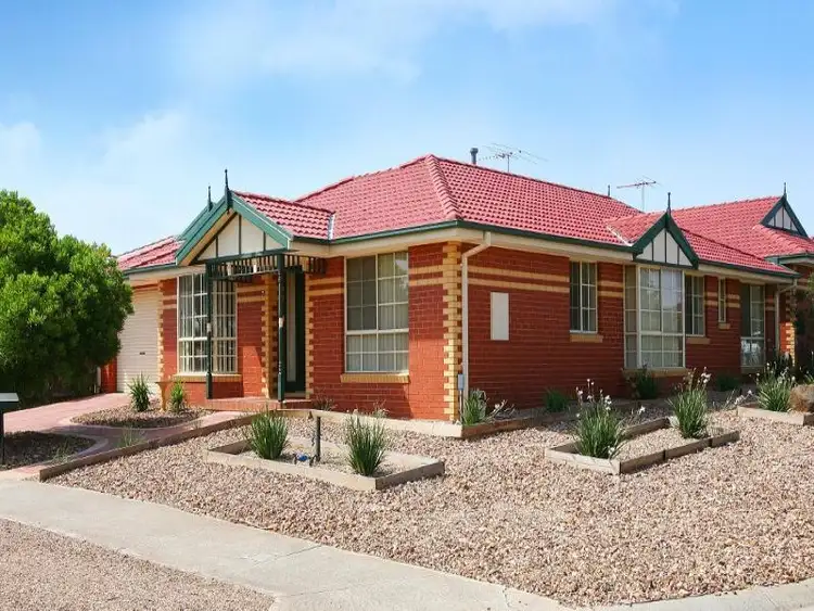 3 Dundee Way, Sydenham VIC 3037