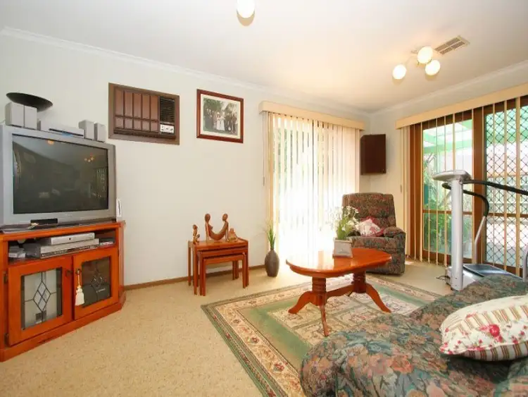 Fifth view of Homely house listing, 1 Sandy Court, Taylors Lakes VIC 3038