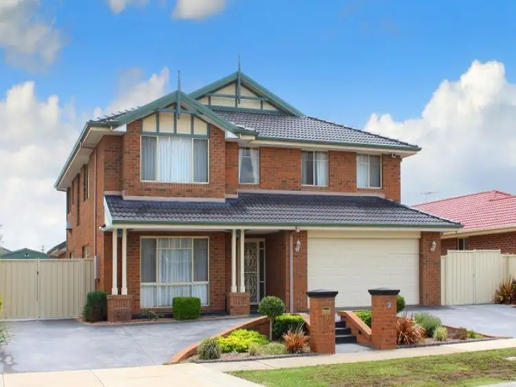 16 Capricorn Court, Taylors Lakes VIC 3038