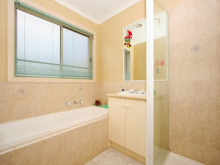 Fifth view of Homely house listing, 11 Varna Court, Hillside VIC 3037