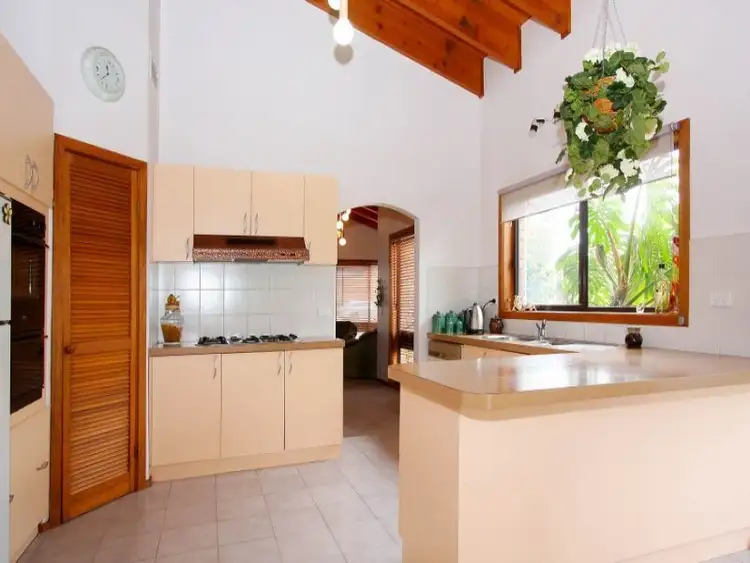 Second view of Homely house listing, 29 Prince Albert Crescent, Taylors Lakes VIC 3038