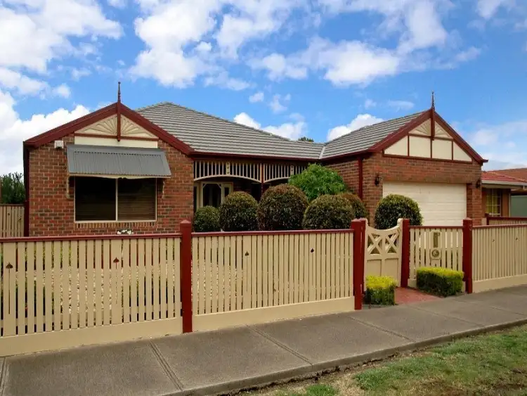 Second view of Homely house listing, 3 Prince Albert Crescent, Taylors Lakes VIC 3038