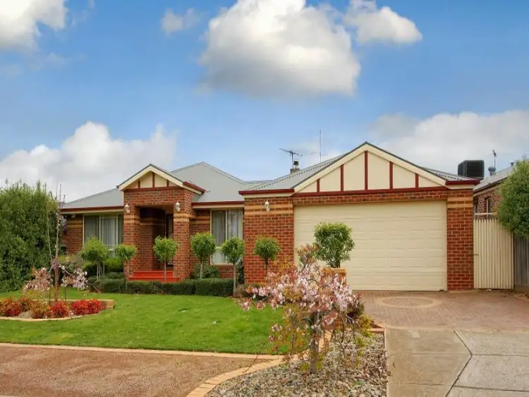 7 Yiota Place, Sydenham VIC 3037