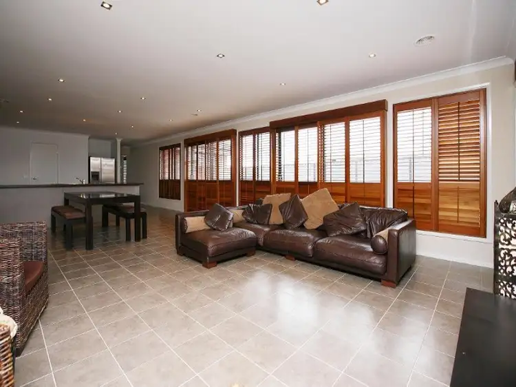 Fourth view of Homely house listing, 16 The Parks, Hillside VIC 3037