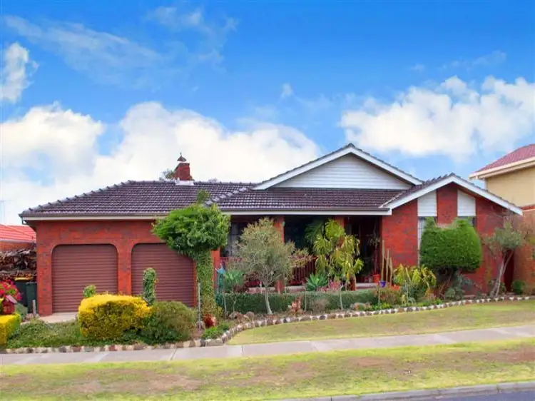 27 Minerva Crescent, Keilor Downs VIC 3038