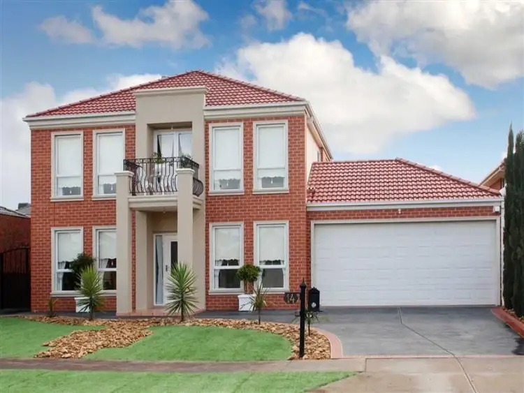 14 Moonlight Terrace, Sydenham VIC 3037