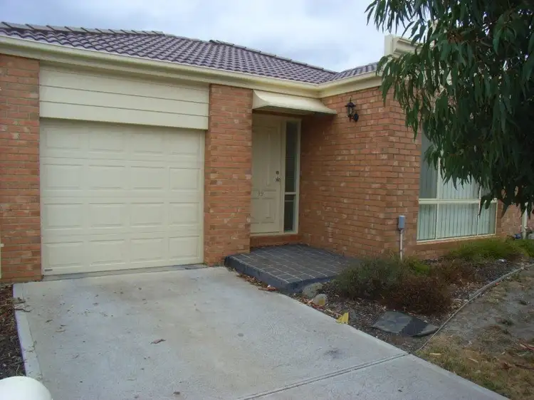 19 Tintern Loop, Hillside VIC 3037