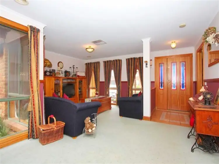 Fourth view of Homely house listing, 8 Toolim Walk, Sydenham VIC 3037