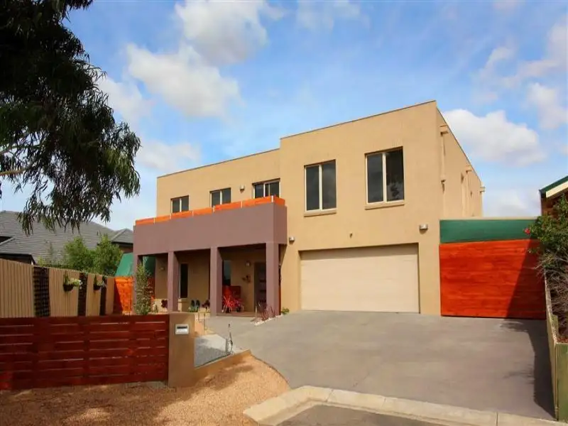 Main view of Homely house listing, 6 Penlow Court, Hillside VIC 3037